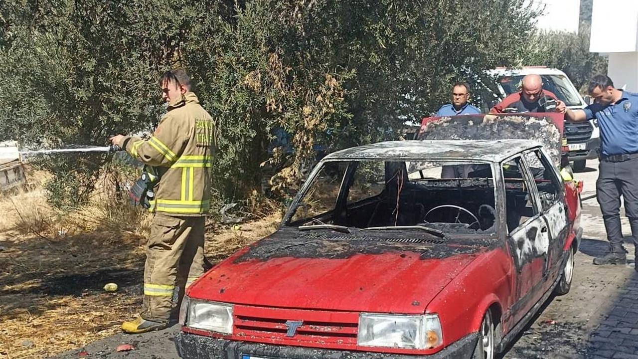 Balıkesir'de Yangın: Araç Otluk Alana Sıçradı