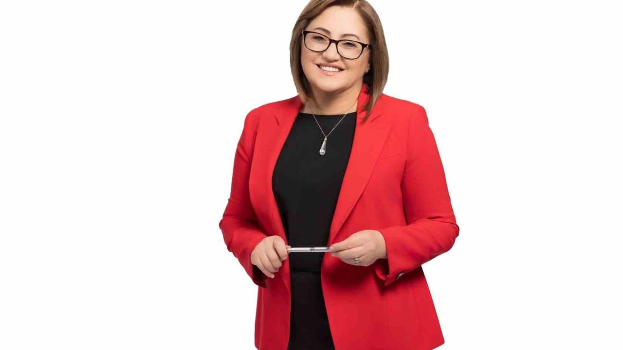 Fatma Şahin Gaziantep'te En Başarılı Belediye Başkanı Seçildi