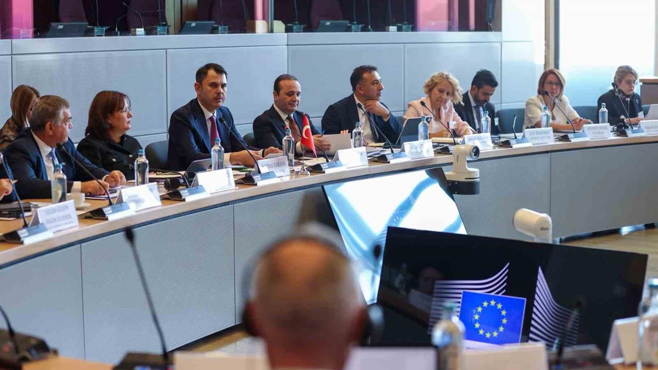 Belçika'da İklim Diyalogu: Bakan Kurum Açıklamalarda Bulundu