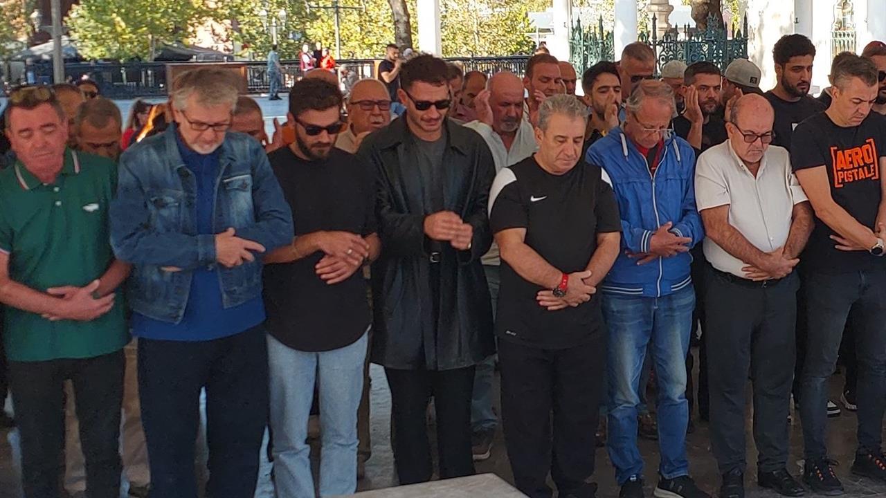 Uraz Kaygılaroğlu'nun Babaannesi Hayatını Kaybetti