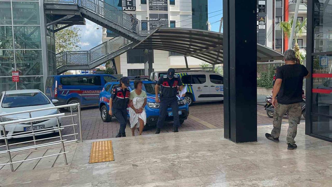 Alanya'da Kundaklama: Kadın Tutuklandı