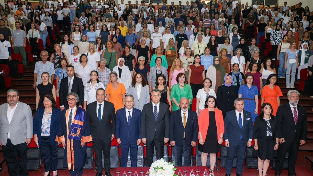 Mersin Valisi Toros, 60+ Tazelenme Üniversitesi 2025-2026 Eğitim Öğretim Yılı Açılış Töreni ve Dünya Yaşlılar Günü Etkinliğine Katıldı