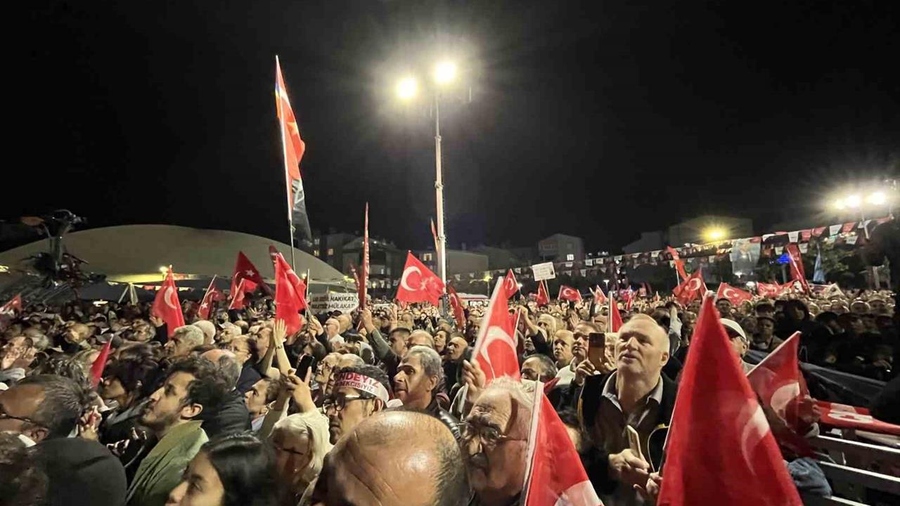 Özgür Özel Küçükçekmece'de Mitingde Konuştu