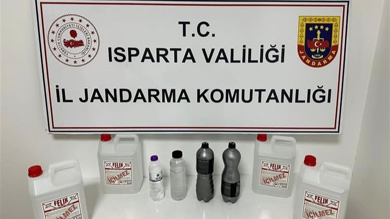 Isparta'da Kaçak İçki Operasyonu: 2 Gözaltı