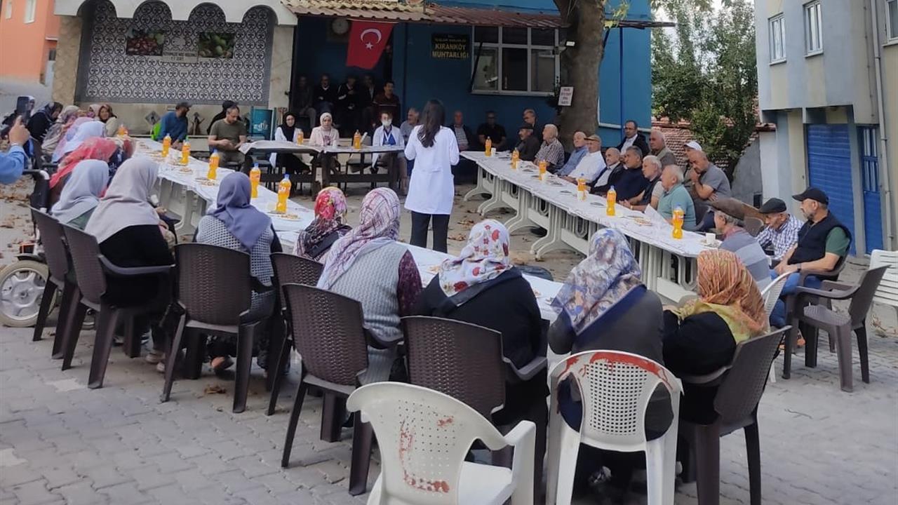 Gediz'de Yaşlılara Geriatri Eğitimi Verildi