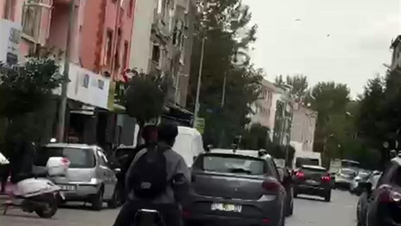 Çanakkale'de Motosiklet Sürücüsüne ve Yolcusuna Ceza Kesildi