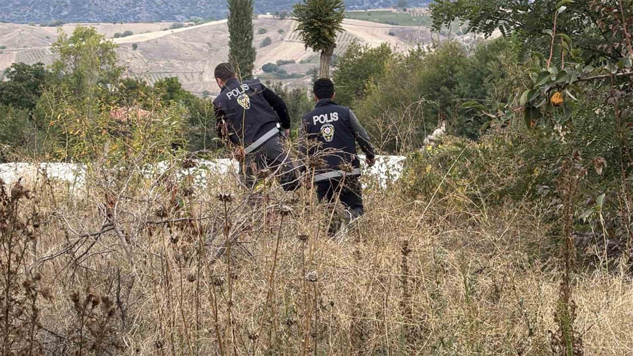 Tokat'ta Polisten Kaçan Göçmen Konteyner Altında Yakalandı