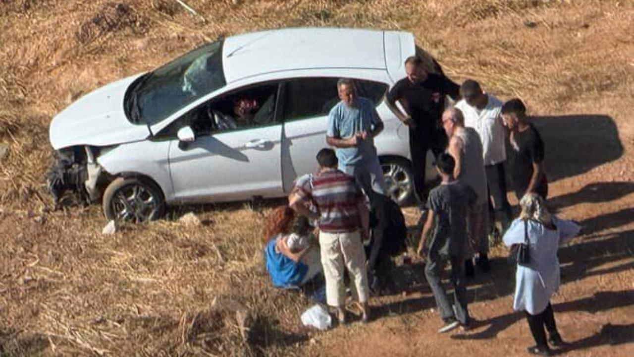 Mersin Limonluk’ta Dörtyol Kavşağında Kaza!