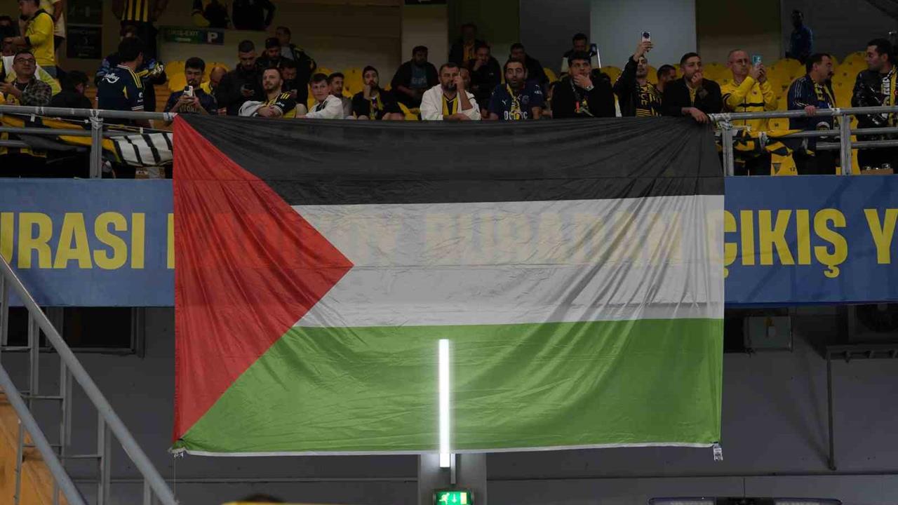 Domenico Tedesco, Nice ile Maça Kazanan 11 ile Çıktı