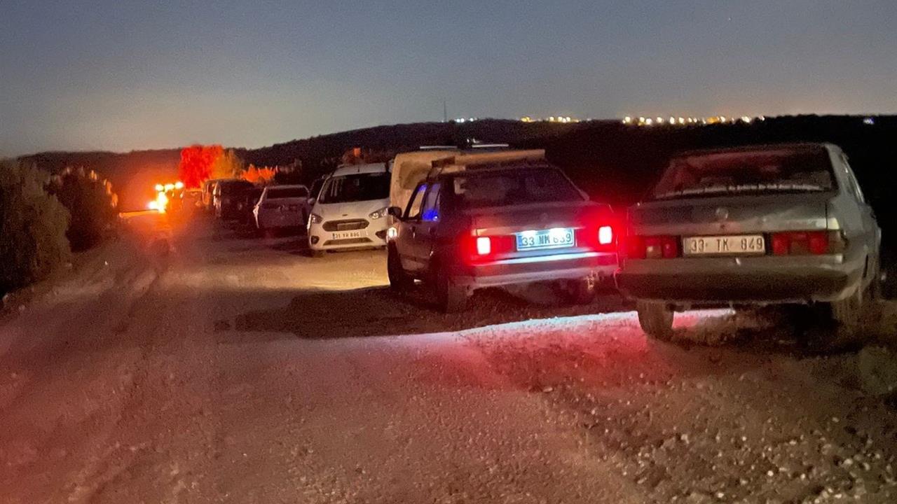 Mersin'de Otomobil Devrildi: Sürücü Hayatını Kaybetti