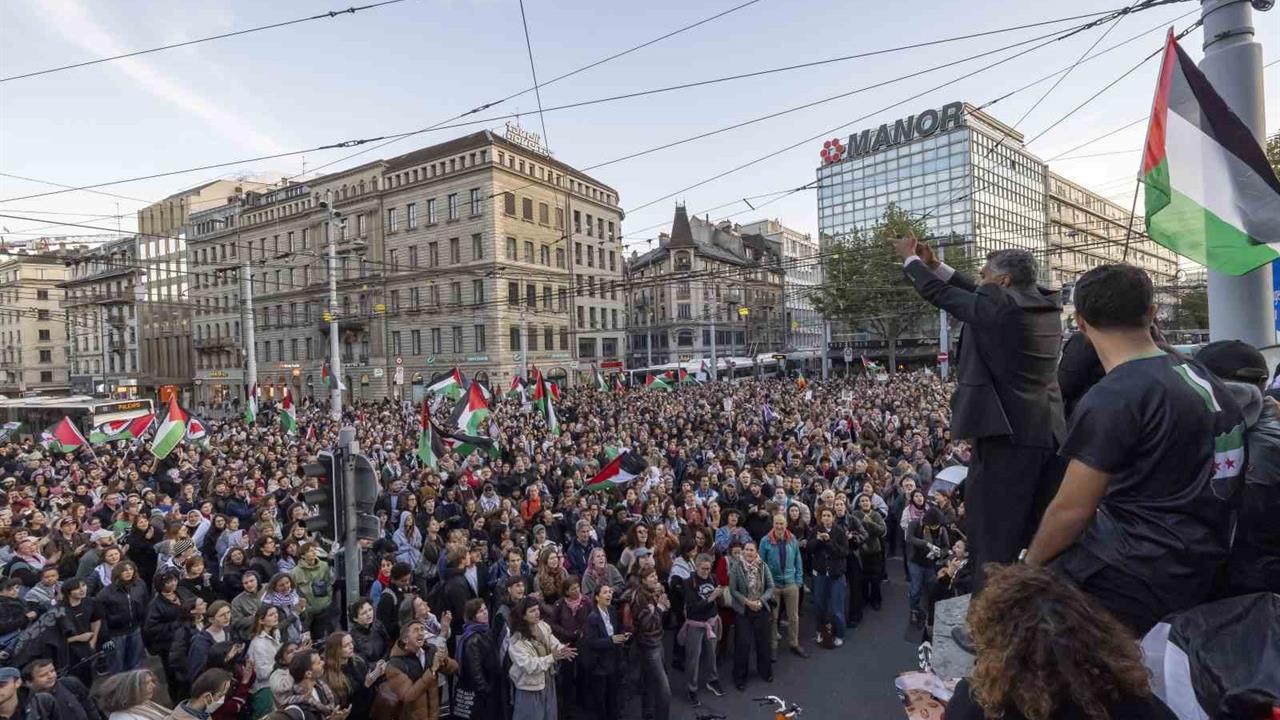Avrupa'da İsrail'e Karşı Büyük Gösteriler: Binlerce Kişi Sokaklarda