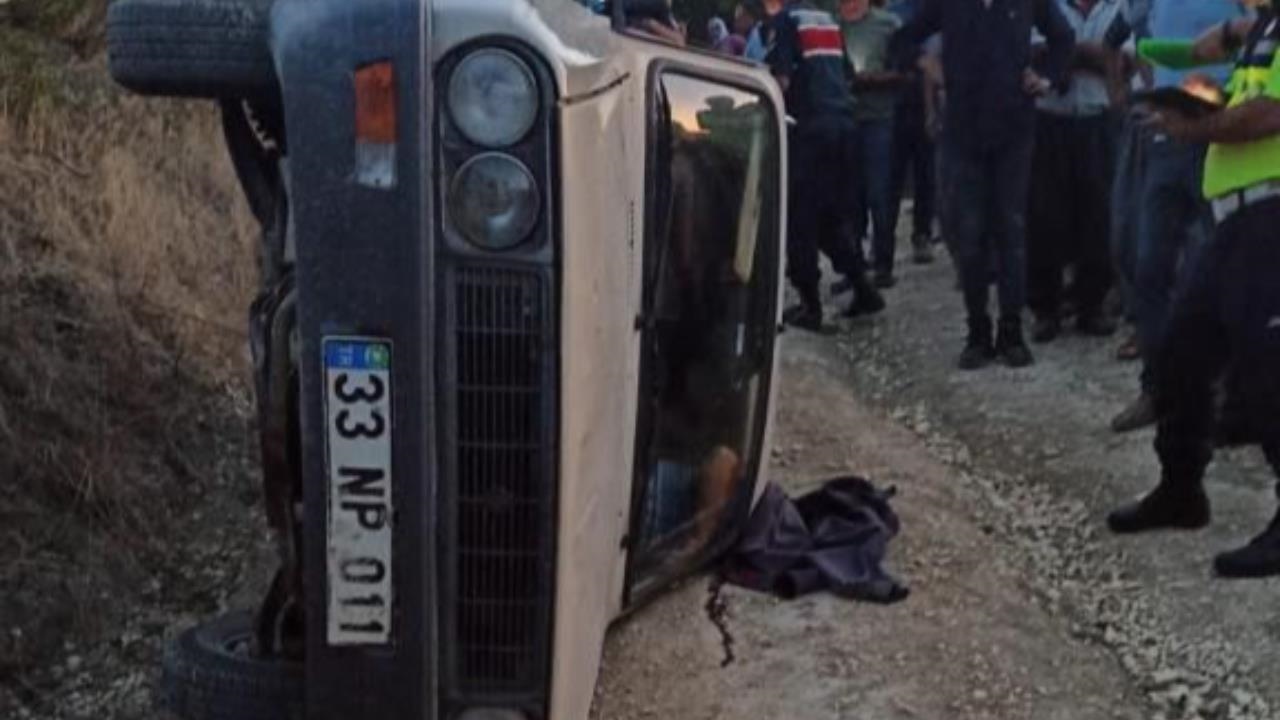 Mersin Tarsus'ta Yan Dönen Aracın Altında Kalan Sürücü Hayatını Kaybetti