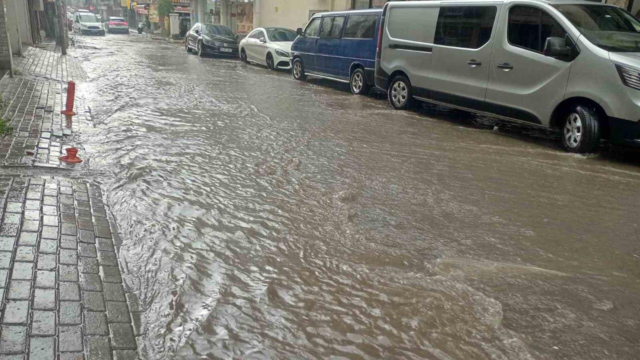 Aydın'da Beklenen Yağmur Etkili Olmaya Başladı