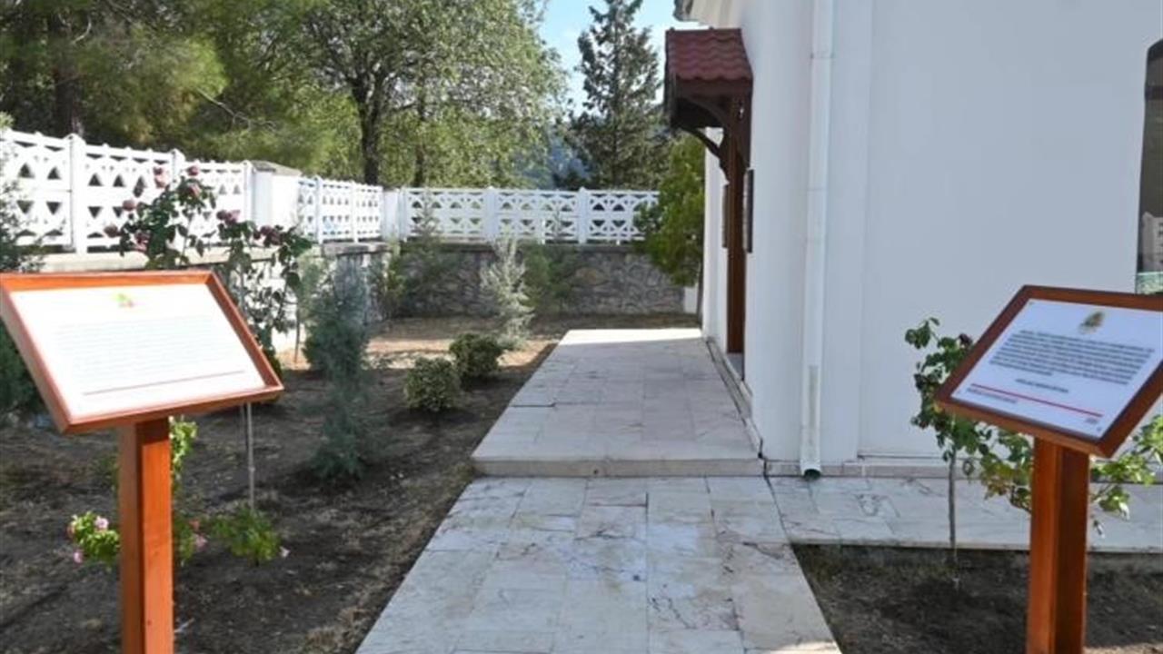 Bilecik'te Asırlık Türbeye Yenileme Çalışmaları Yapıldı