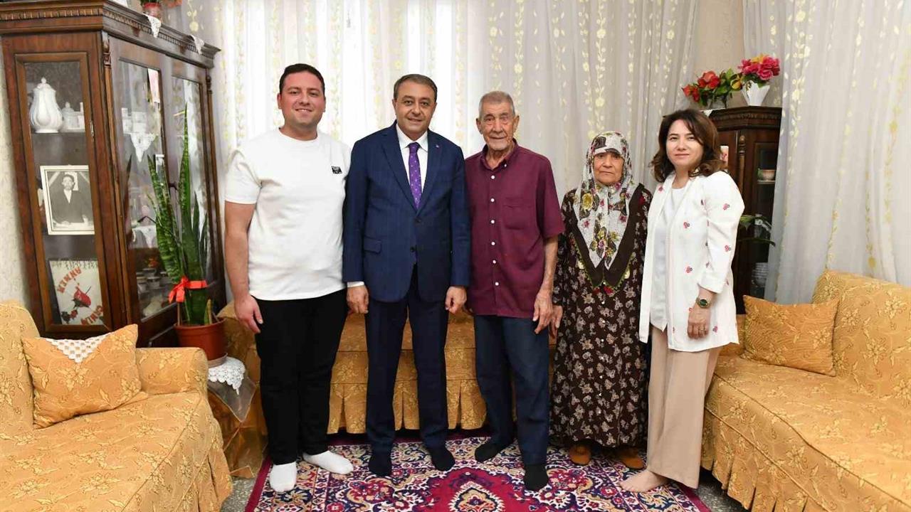 Şanlıurfa'da Vali Şıldak'tan Yaşlılar Günü Ziyareti