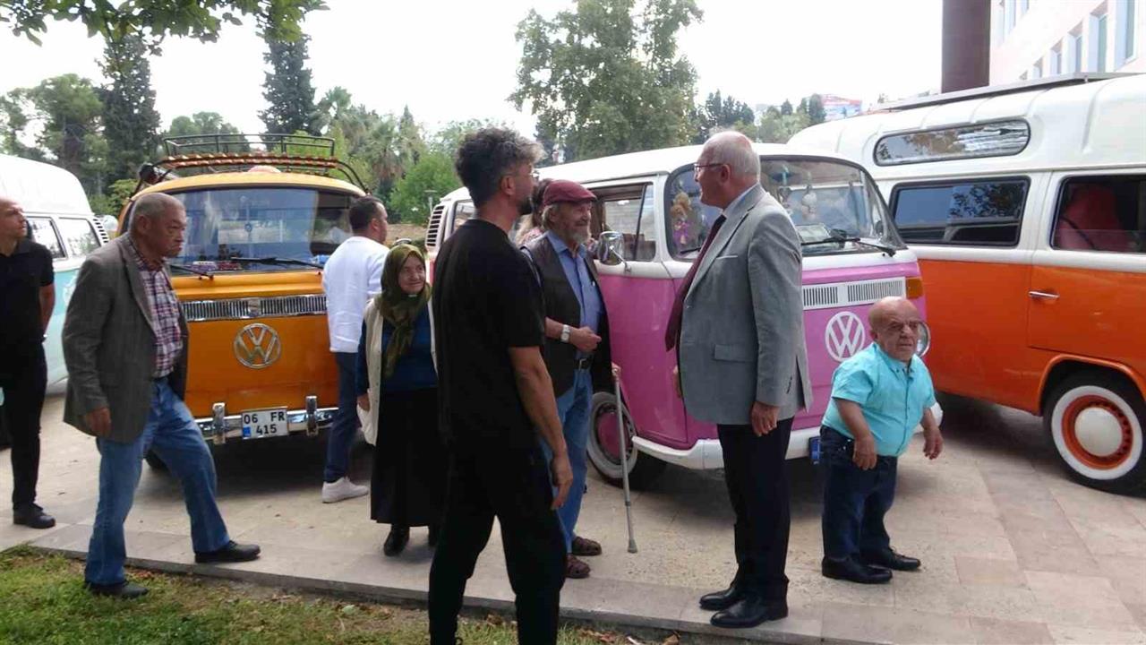 Denizli'de Yaşlılara Tarihi Ziyaret