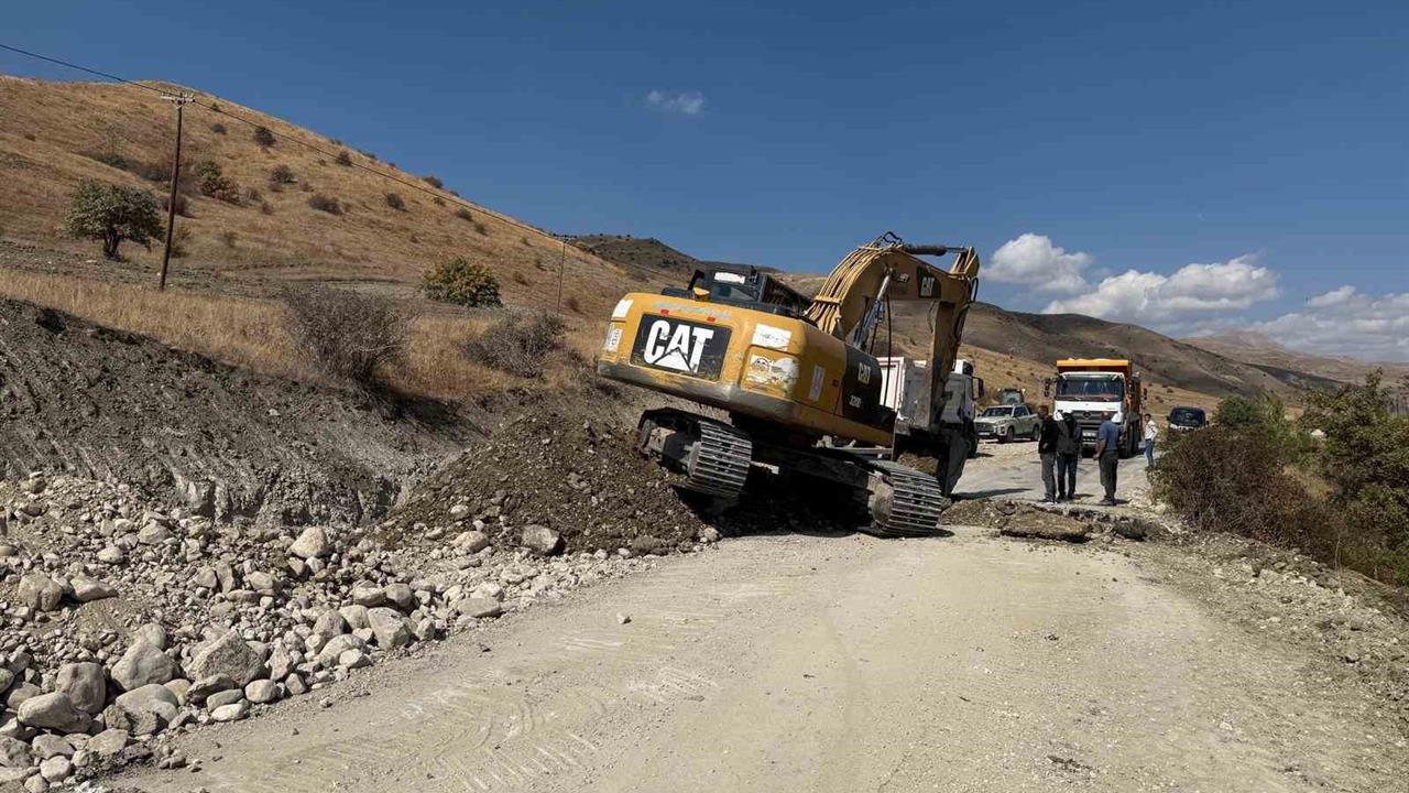 Erzurum'da Kış Öncesi Yol Çalışmaları Başladı