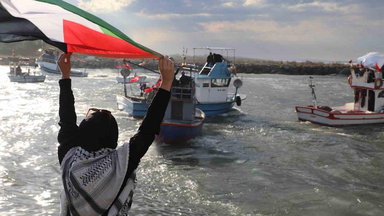 Sakarya'da Sumud Filosu'na Destek Gösterisi: Zulme 'Dur' Dediler