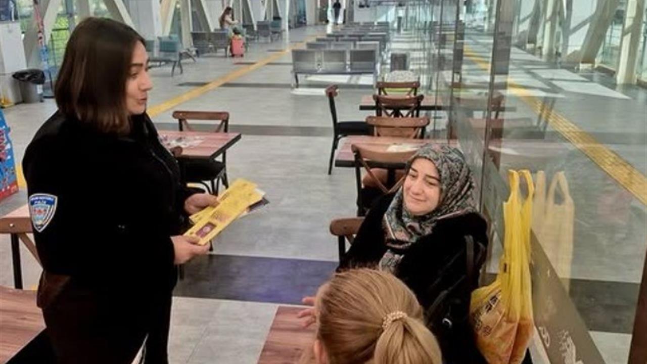 Bilecik'te Dolandırıcılık ve Düzensiz Göçe Karşı Uyarılar Yapıldı