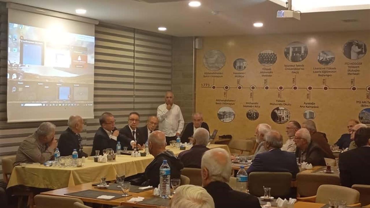 Bursa'da Doğu Türkistan Gerçeği Konuşuldu