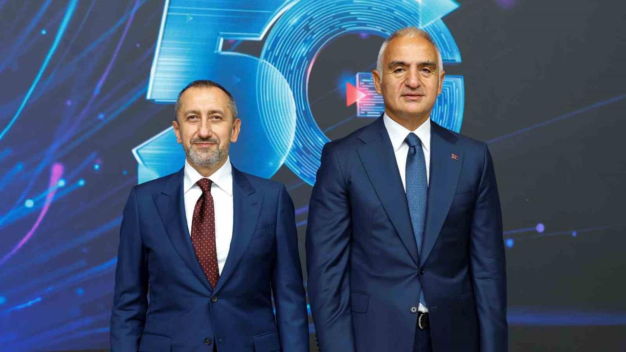 Türk Telekom'un AKM'de 5G Deneyimi ile Sanat Erişilebilirliği Artıyor