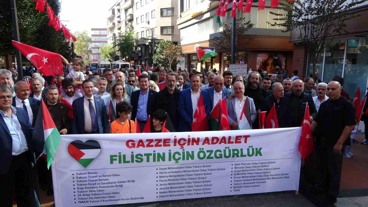 Trabzon'da Filistin İçin Yürüyüş Düzenlendi