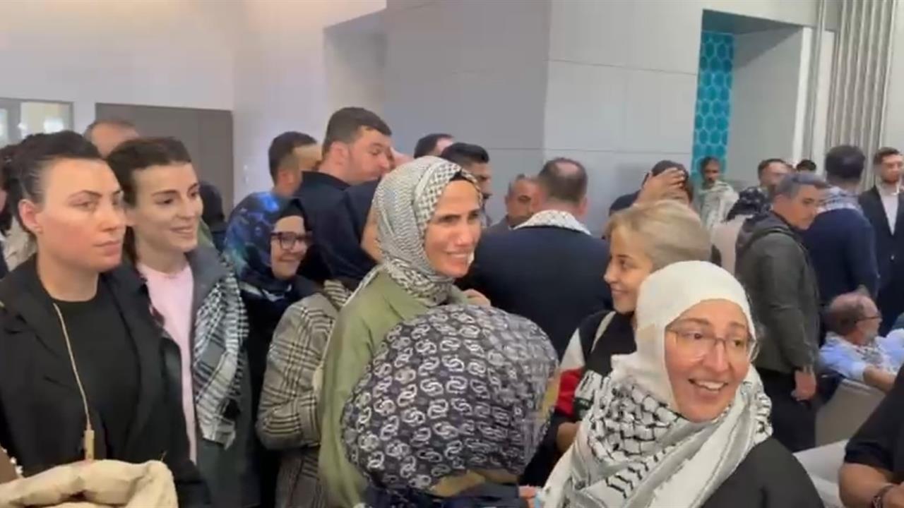 İstanbul’a Gelen 137 Sumud Aktivisti Sevgiyle Karşılandı