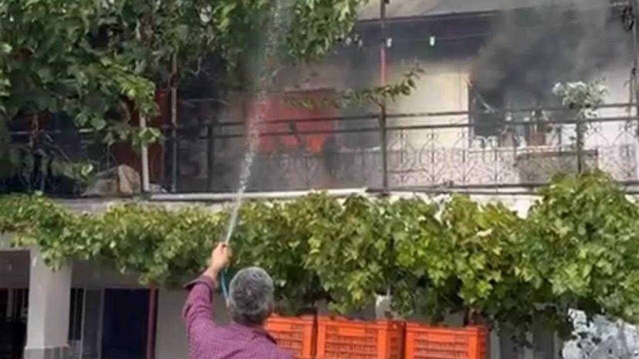 Manisa'da Yangın: Maddi Hasar Meydana Geldi