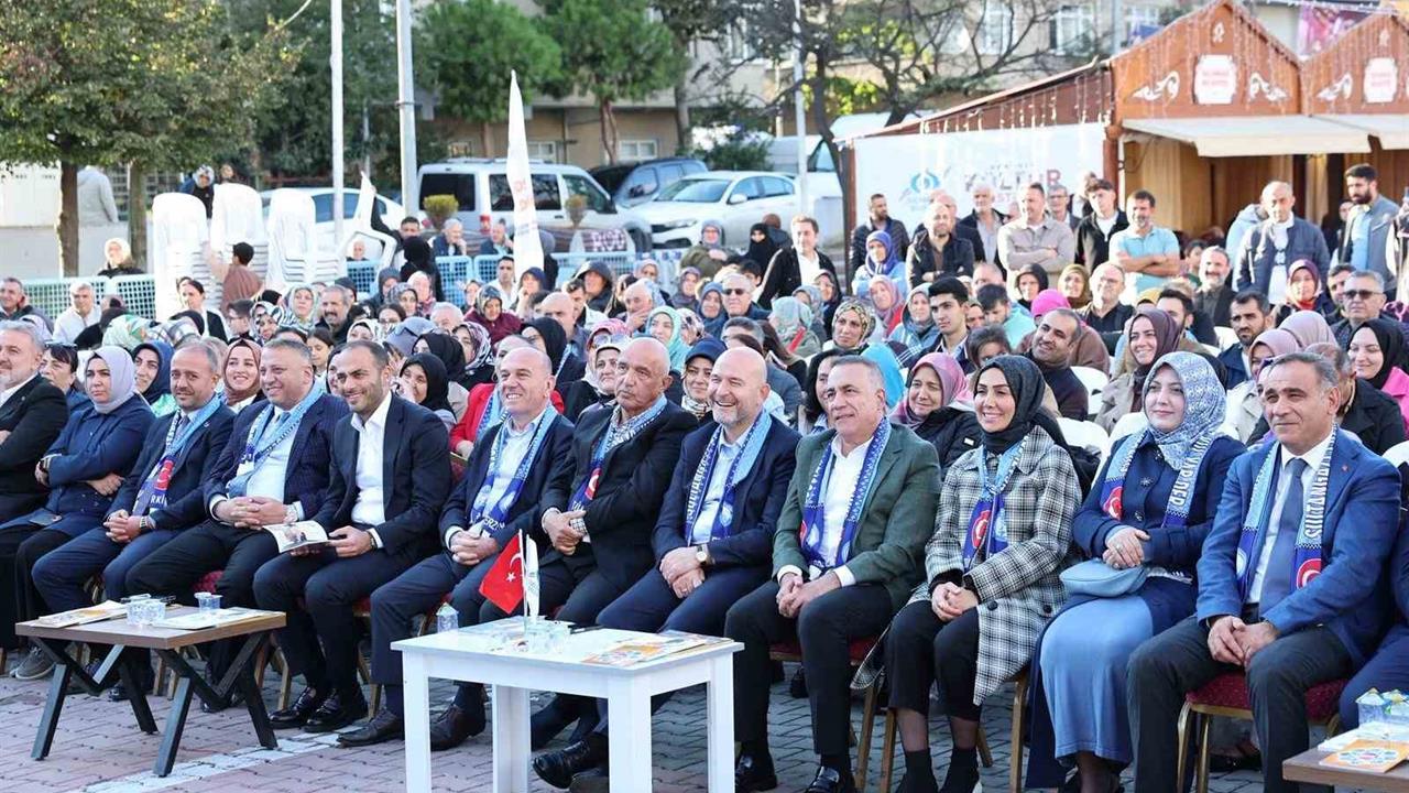 Sultangazi’de Anadolu Kültür Festivali'nde Erzurum Rüzgarı Esti