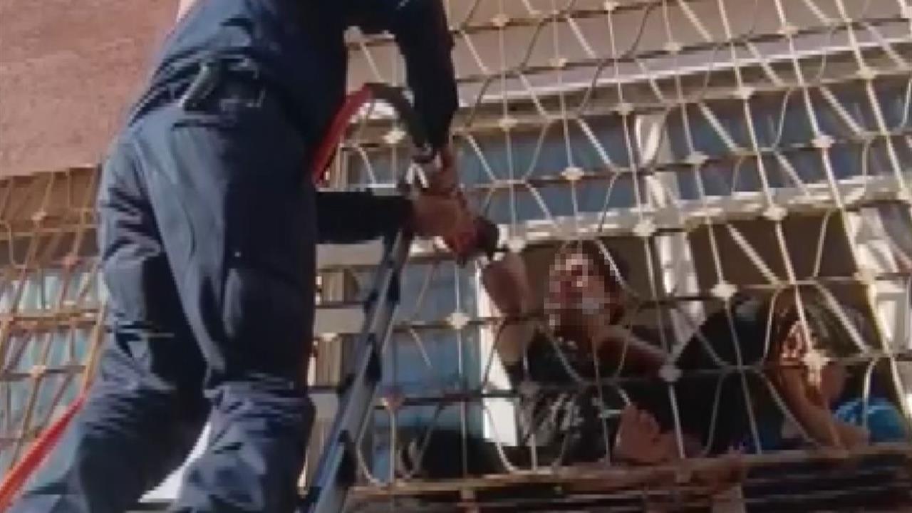 Gaziantep'te Engelli Vatandaş İtfaiye Tarafından Kurtarıldı