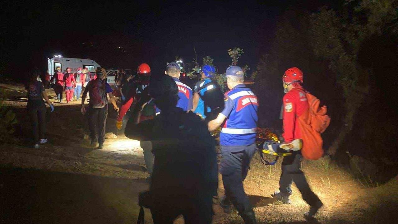 Alanya'da Mağarada Mahsur Kalan İki Çocuk Kurtarıldı