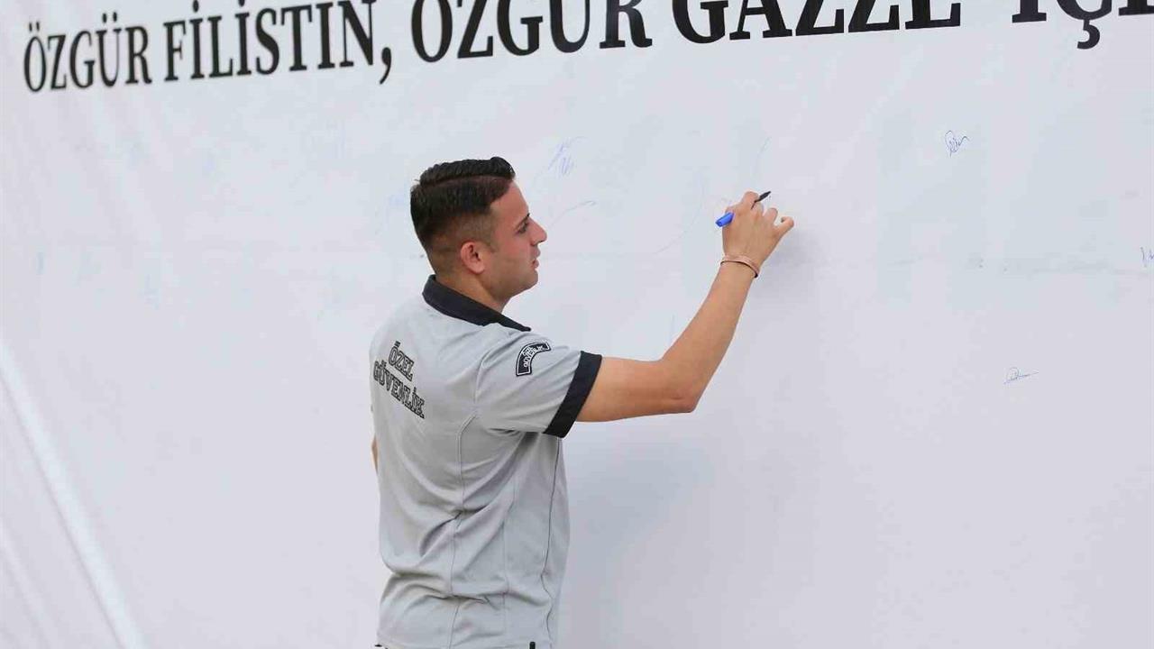 Alanya'dan Gazze'ye Destek Kampanyası: Öğrenciler İmzaya Koştu