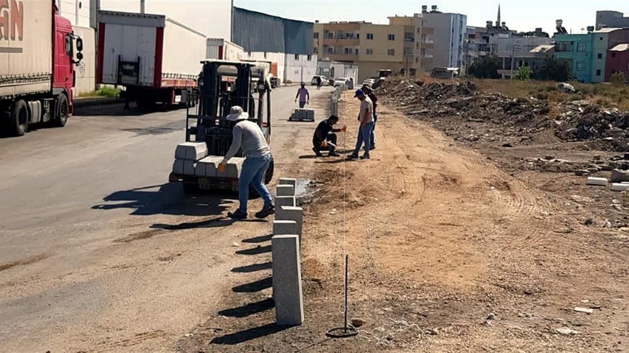 Mersin'de Ulaşım Konforu Artıyor: Asfalt ve Kaldırım Yenileme Çalışmaları Başladı