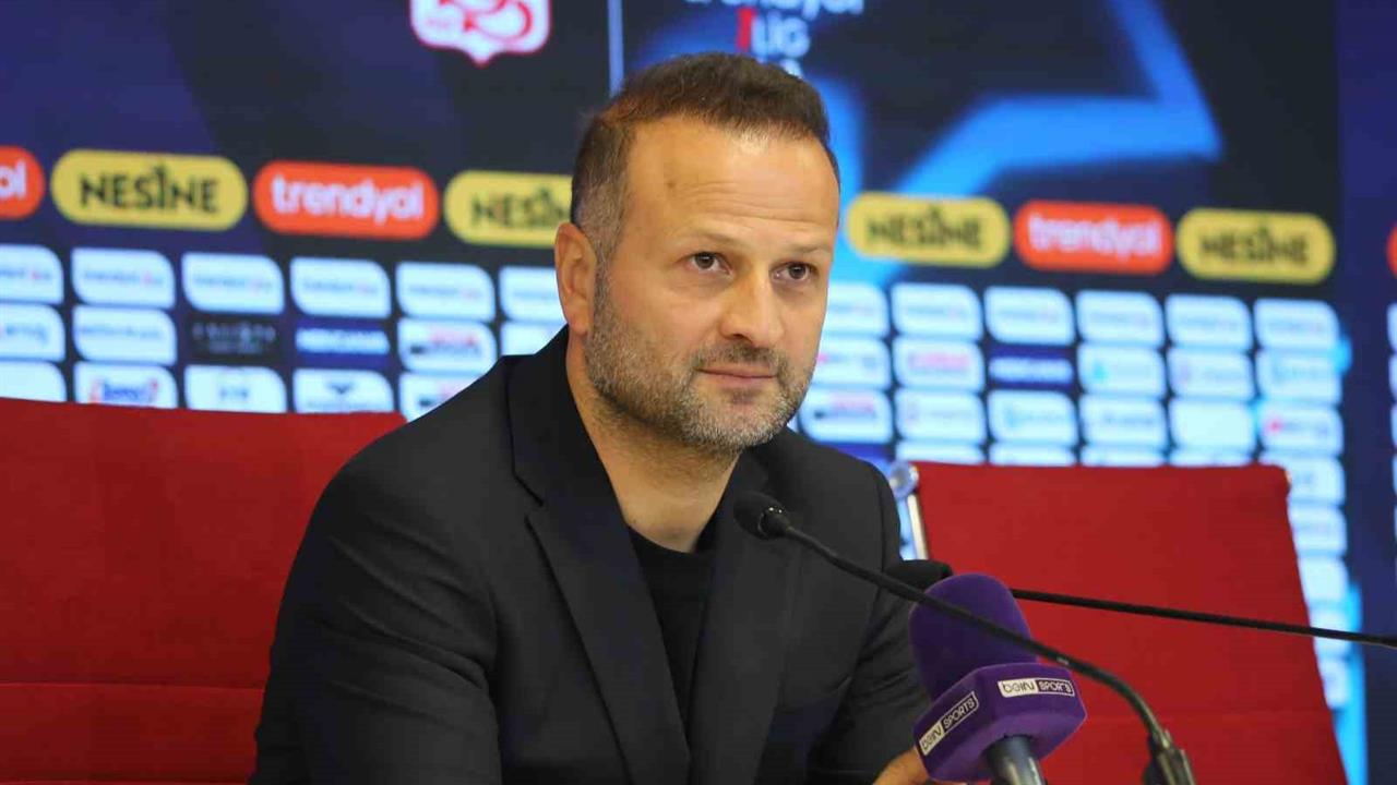 Osman Zeki Korkmaz: Hakemlerin Niyeti Belli Oluyor