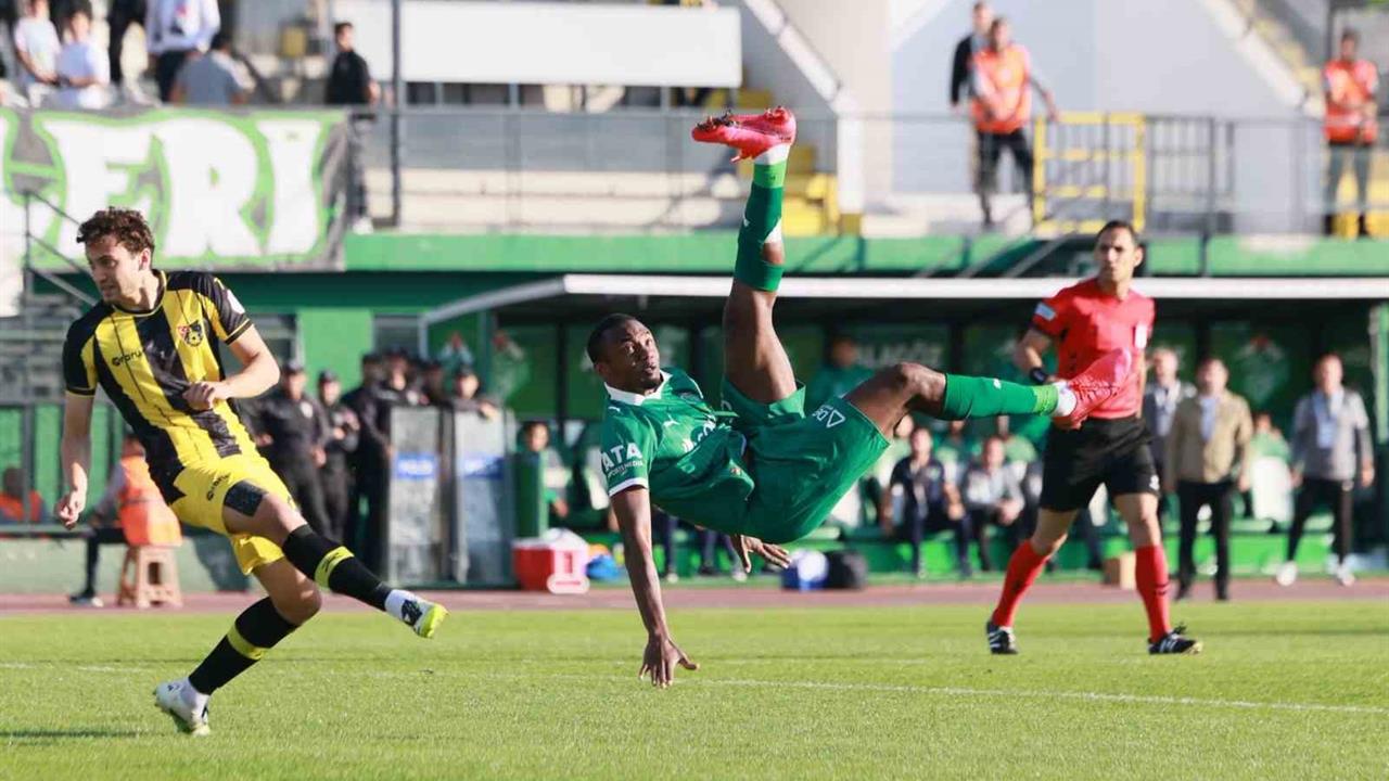 Iğdır FK, İstanbulspor'u 2-1 Yenerek 3 Puan Aldı