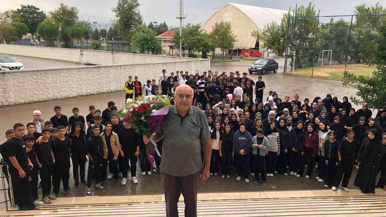 Aydın'da 40 Yıl Öğretmenlik Yapan Ali Çetin Büyükgenç Emekli Oldu