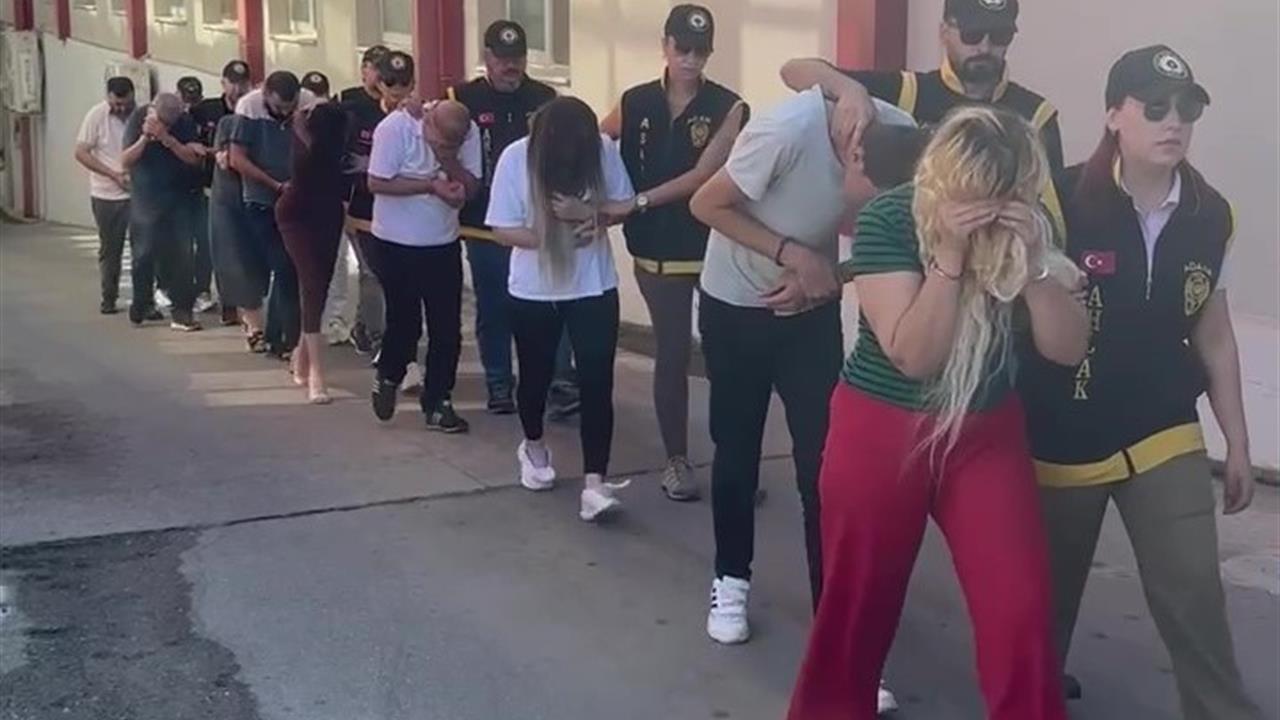 Adana'da Fuhuş Şebekesine Baskın: 14 Gözaltı