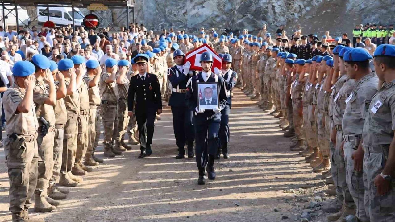 Gaziantep'te Kazada Hayatını Kaybeden Uzman Çavuş Uğurlandı