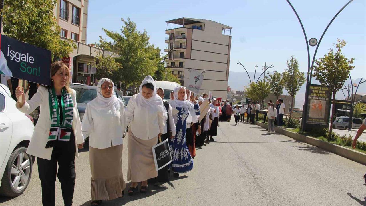 Şırnak'ta Kadınlardan Filistin İçin Yürüyüş: "Sessiz Çığlık"