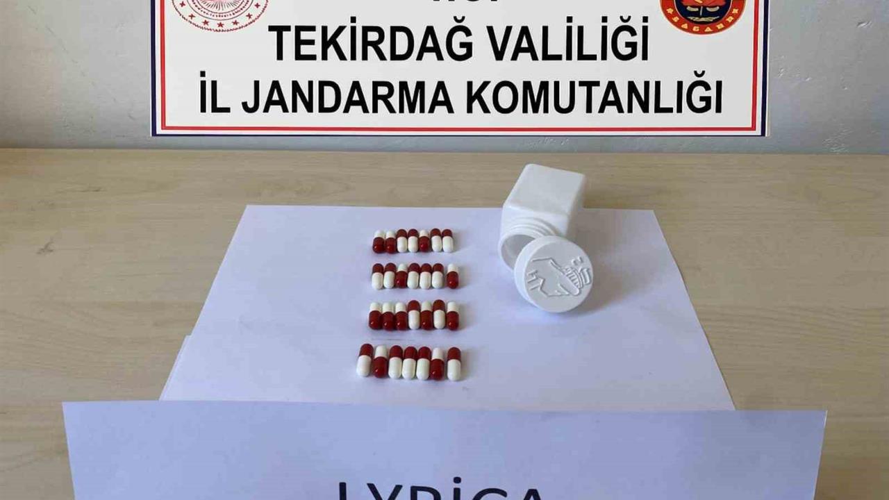 Tekirdağ'da Jandarmadan Uyuşturucu Operasyonu: 28 Lyrica Ele Geçirildi