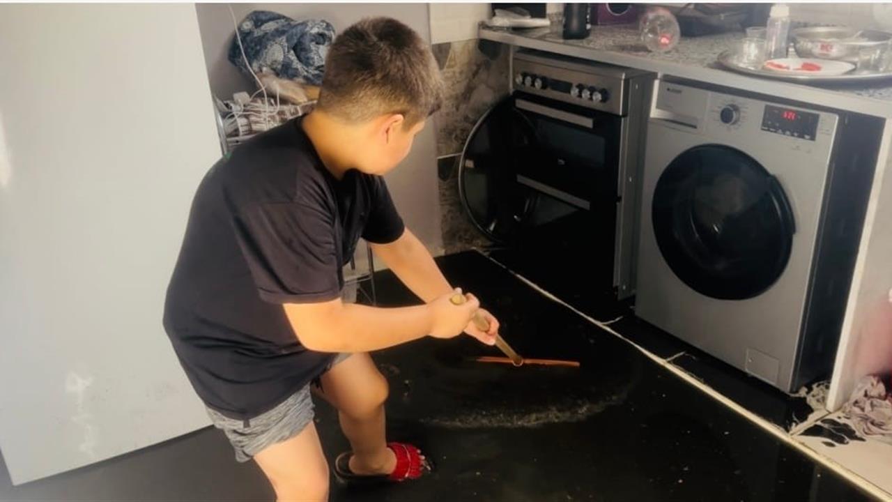 Ceylanpınar'da Kanalizasyon Suyu Baskını: Aile Zarar Gördü