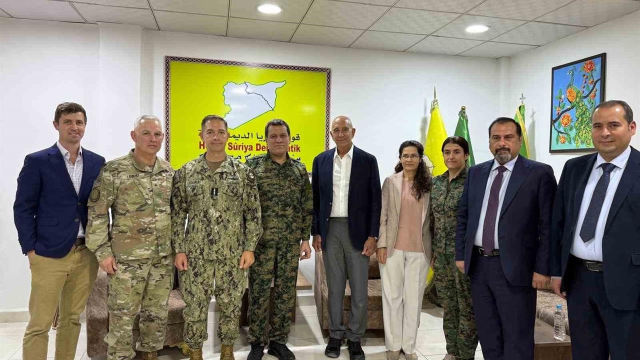 Suriye Özel Temsilcisi Barrack'tan Mazlum Abdi'ye Ziyaret