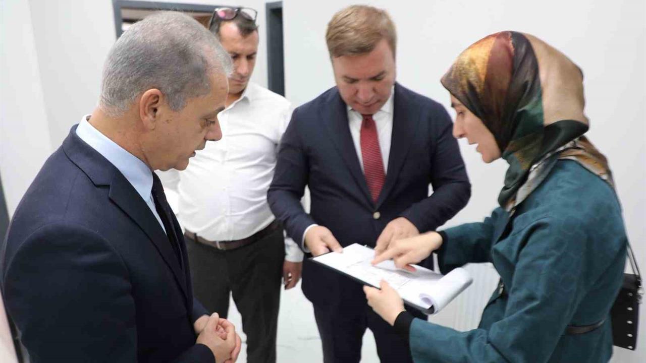 Erzincan'da Vali Aydoğdu Sağlık Yatırımlarını İnceledi