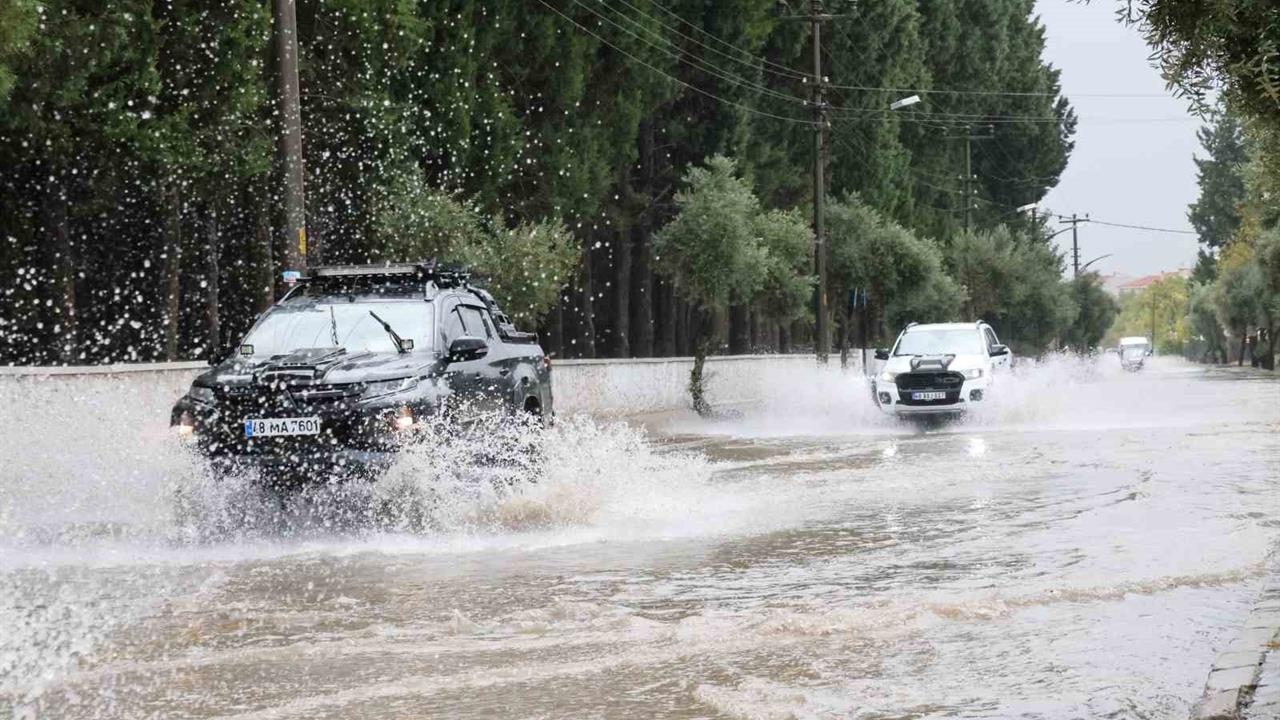 Muğla'da Yoğun Yağış Uyarısı: Dikkatli Olun!