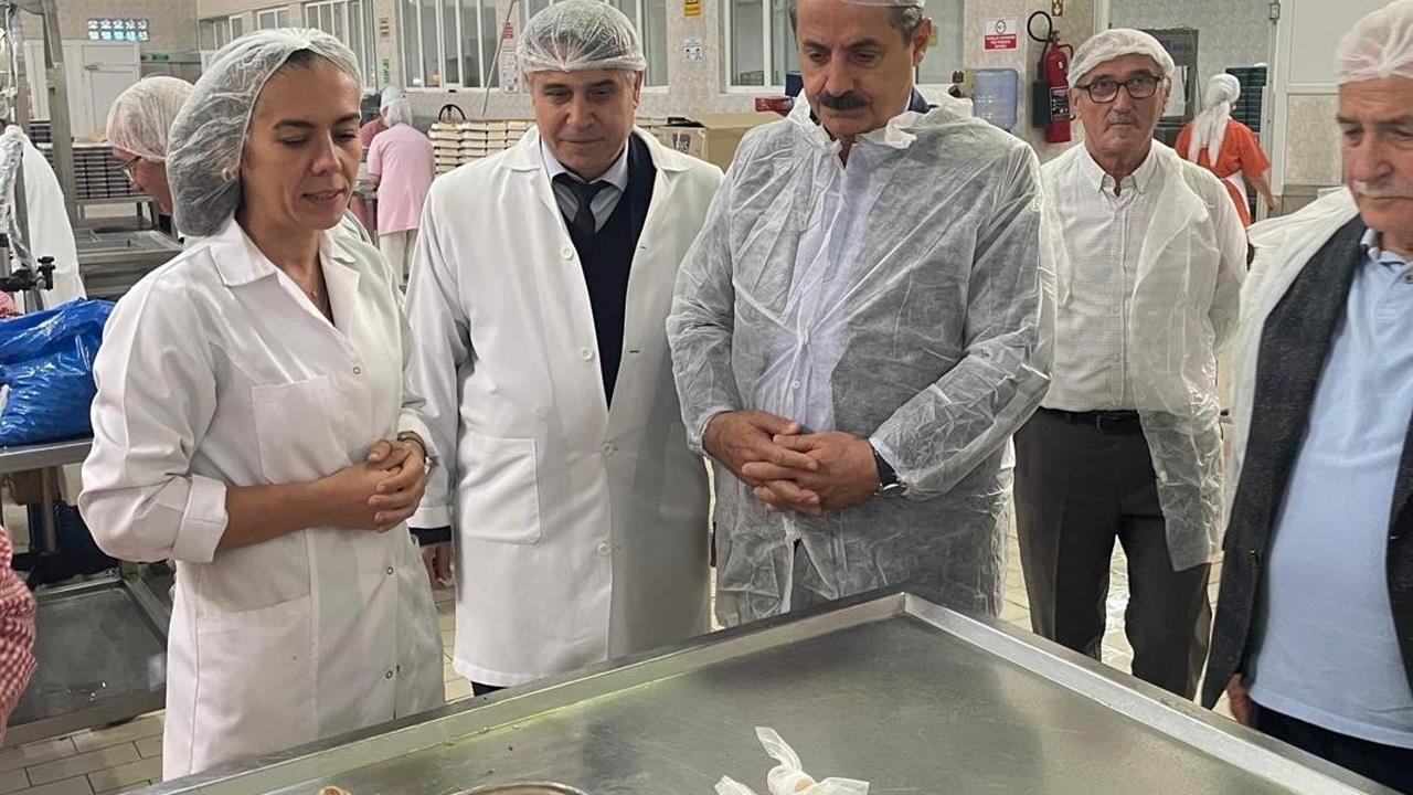 Faruk Çelik Kardelen Kestane Şekeri’ni Ziyaret Etti