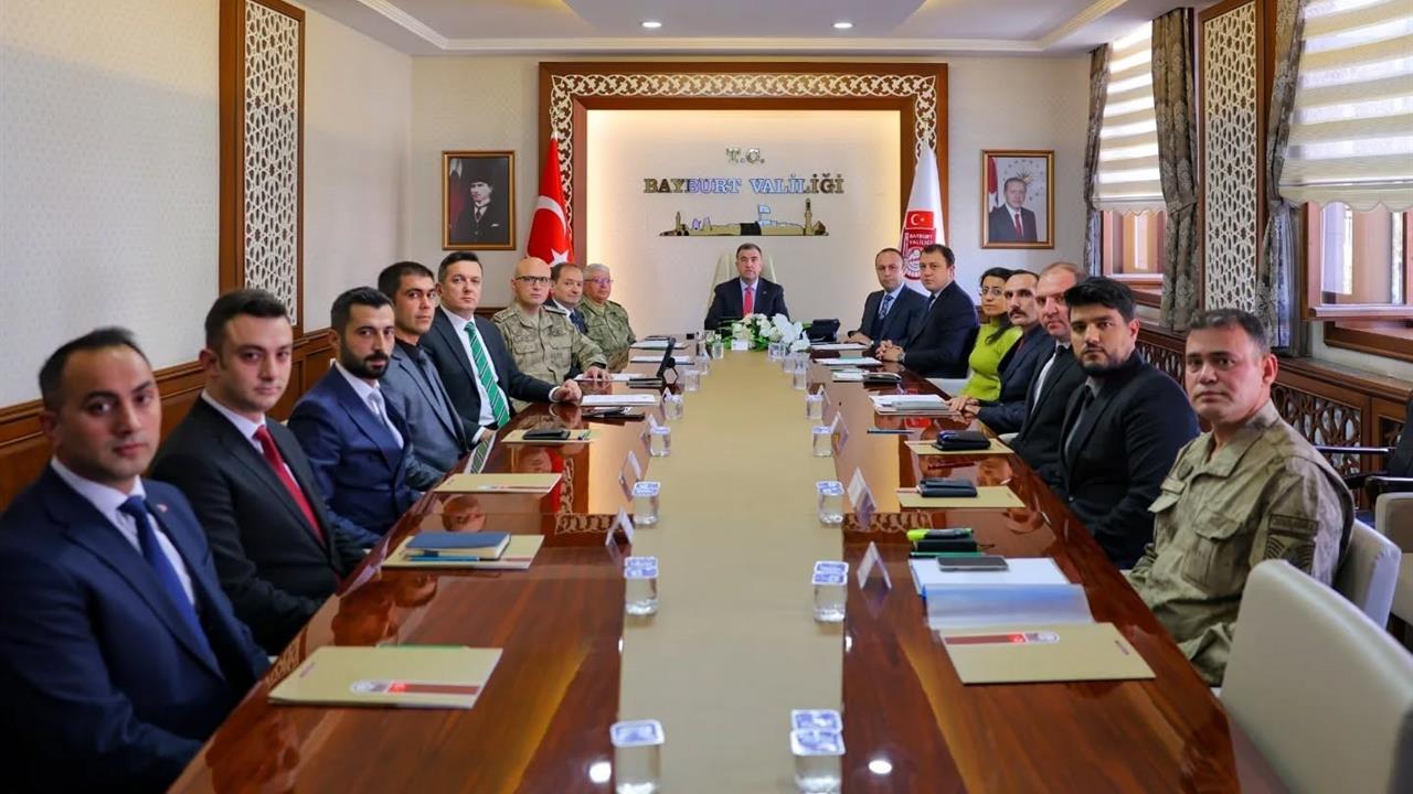 Bayburt'ta Güvenlik Toplantısı: Tedbirler Değerlendirildi