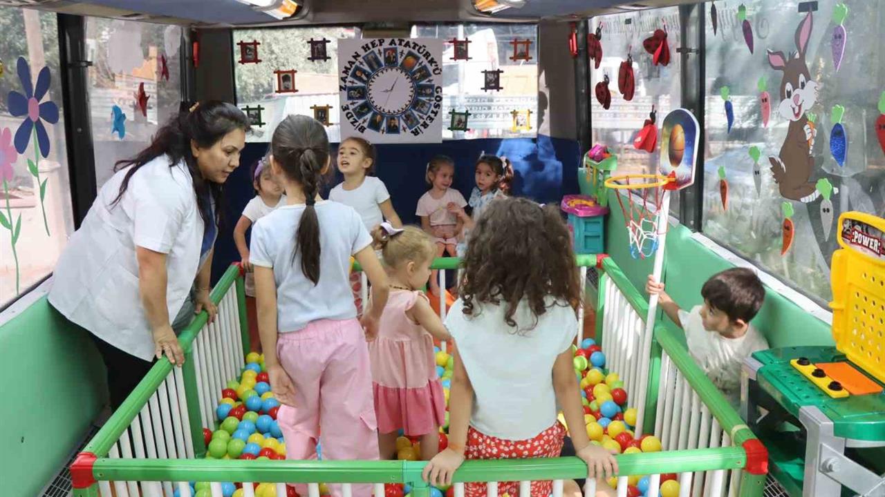 Nazilli'de Mobil Masal Bahçesi: 524 Çocuk Eğlendi