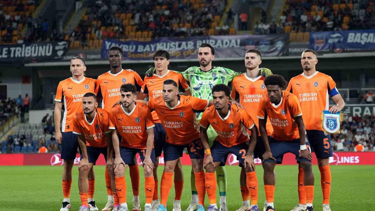 Rams Başakşehir, Süper Lig'in İlk 8 Haftasını Dalgalı Geçirdi