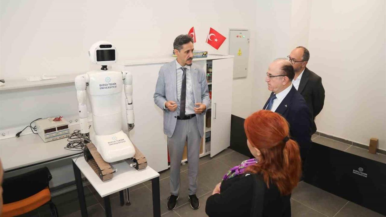 Bursa'da İnsansız Su Altı Aracı Geliştiriliyor