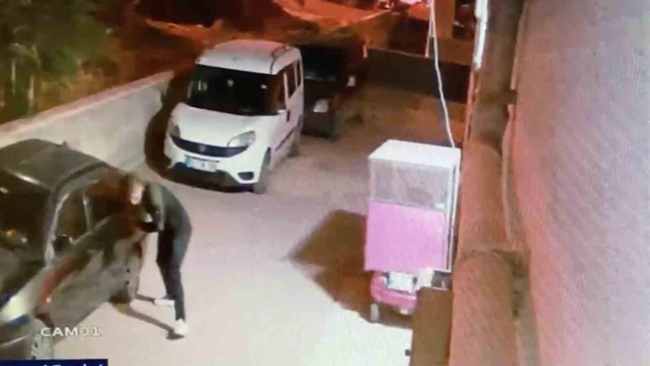 Çorum'da Araçların Lastiklerini Patlatan Şahıs Güvenlik Kamerasında